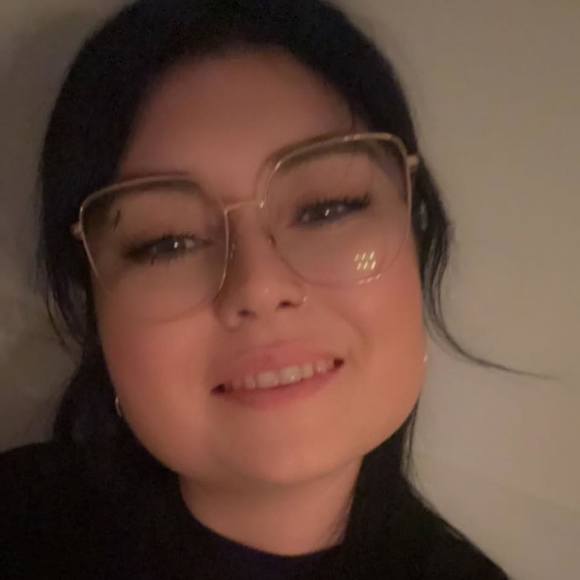 Meet your Posher, Sandrine - Picture 1 of 1